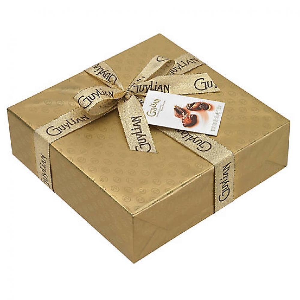 Guylian Praline Filled Chocolate Sea Shells In Gold Gift Wrapped Ballotin 500G - World Food Shop